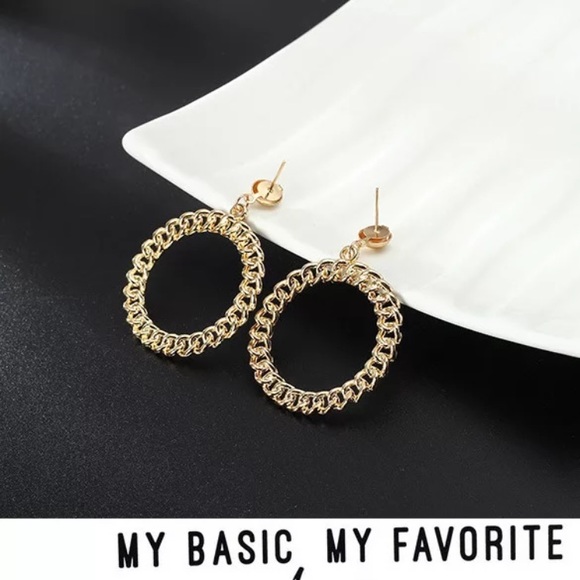 Gold circle chain trending style hoop earrings - Picture 5 of 5